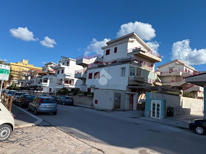 Appartamento trilocale in vendita in Via Marinaio dItalia, Milazzo