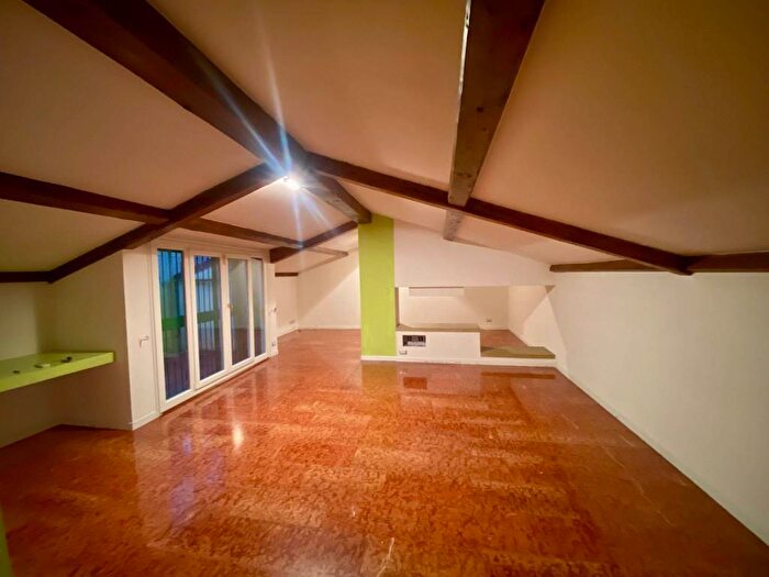 Appartamento trilocale in affitto in Centro Storico, Bologna