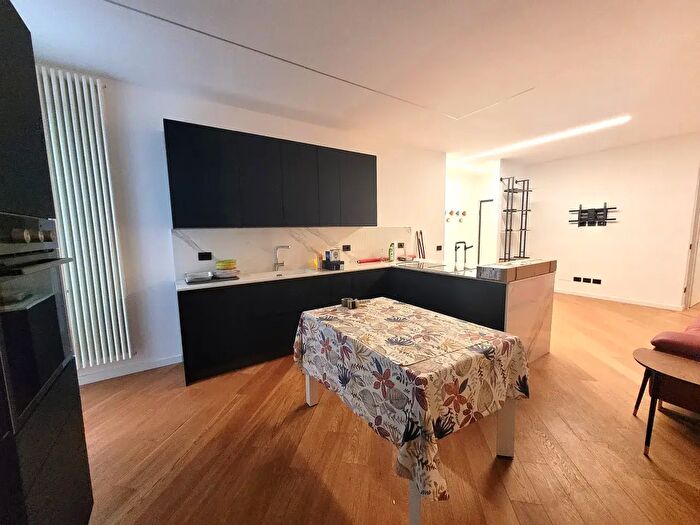 Appartamento trilocale in vendita in Corso Goffredo Mameli, Brescia