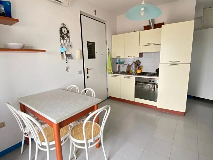 Appartamento trilocale in vendita in Strada Prima, Senigallia