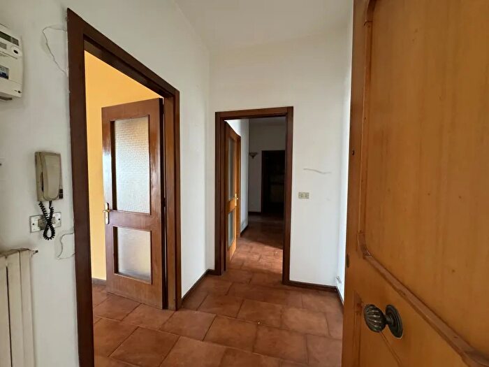 Appartamento con 5 locali in vendita in Via Maggio, Lequile