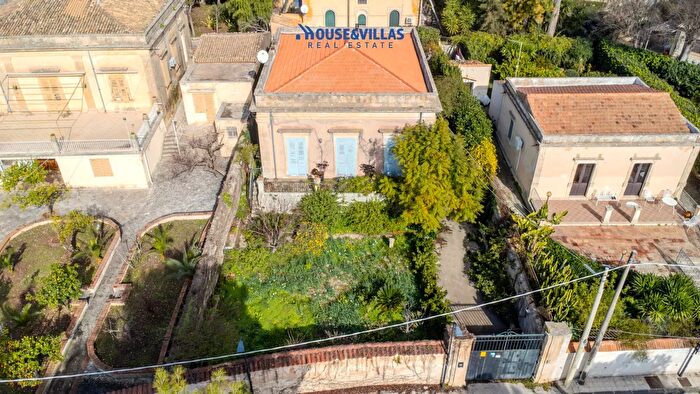Casa con 6 locali in vendita in San Corrado Fuori Le Mura, Noto