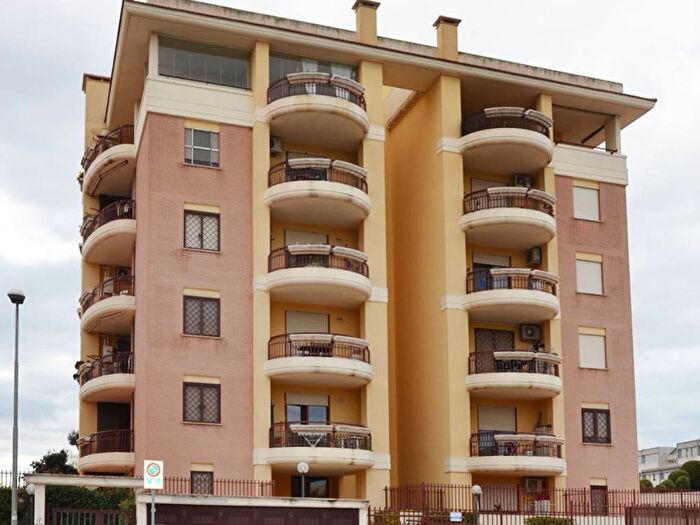 Appartamento bilocale in affitto in Via Luigi Federico Menabrea, La Sughereta, Pomezia