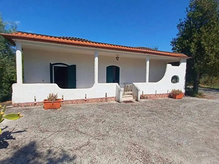 Casa quadrilocale in vendita in Via Carpinetana, Maenza