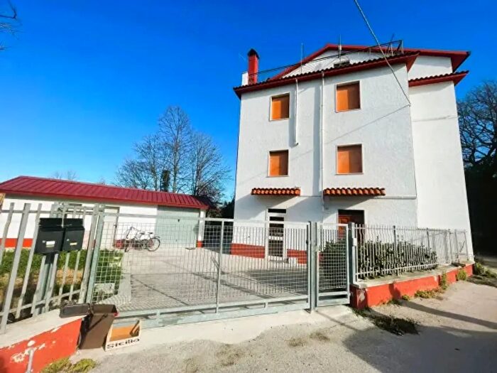 Casa con 6 locali in vendita in Via Piana Sant'Antonio, Atessa