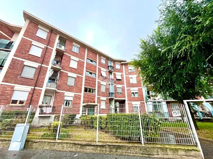 Appartamento quadrilocale in affitto in Corso Lucio Quinzio Cincinnato, Torino