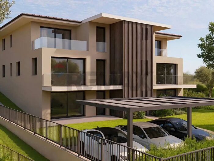 Appartamento quadrilocale in vendita in Via Vittorio Veneto, Sale Marasino