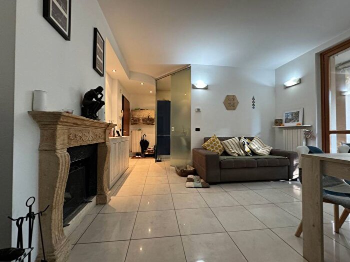 Appartamento trilocale in affitto in Vicolo della Lira, Centro, Cassina de Pecchi