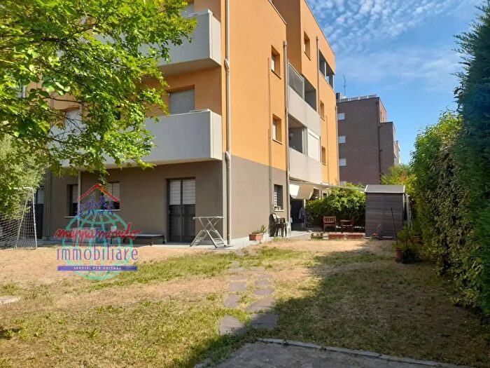 Appartamento trilocale in vendita in Via Fenoglio, San Giovanni In Persiceto