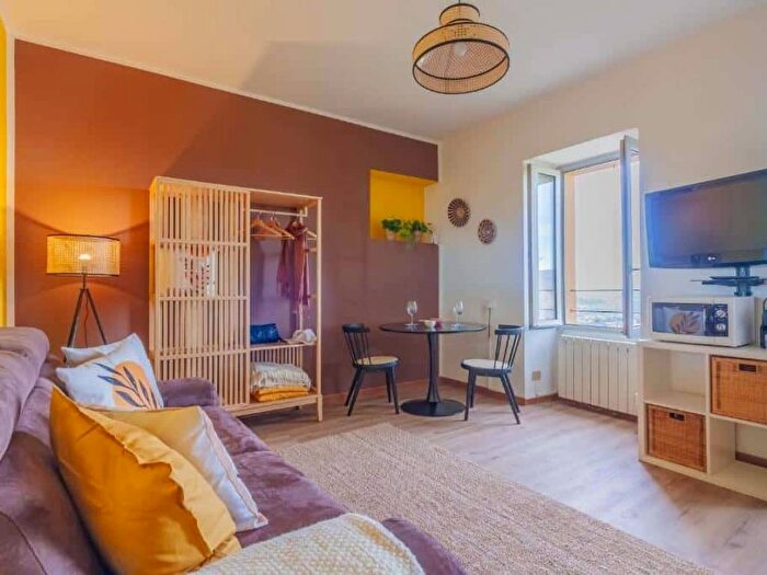 Appartamento monolocale in affitto in Via Roma, Brunate