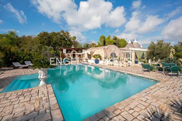 Casa con 5 locali in vendita in Ostuni