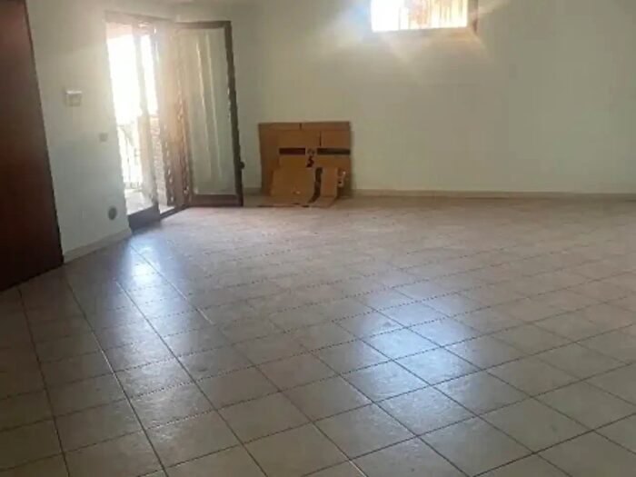 Appartamento con 5 locali in vendita in Trentola Ducenta