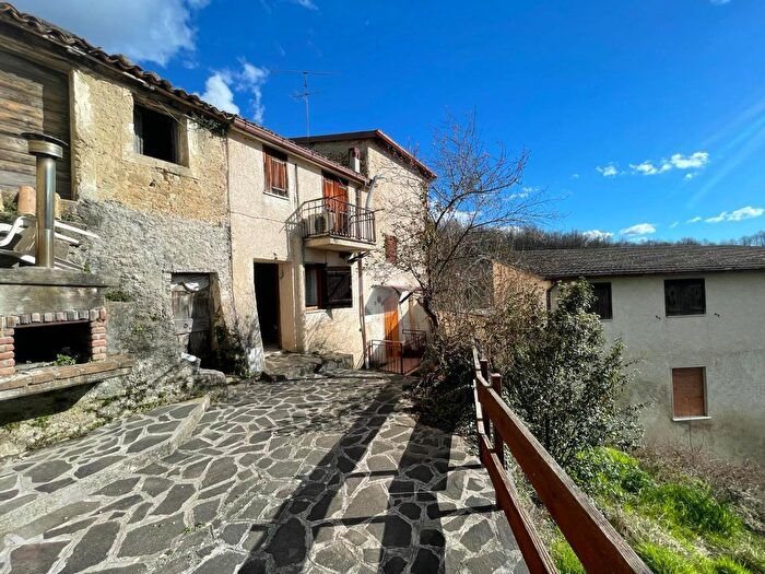 Casa bilocale in vendita in Via Le Selve, Cervara Di Roma