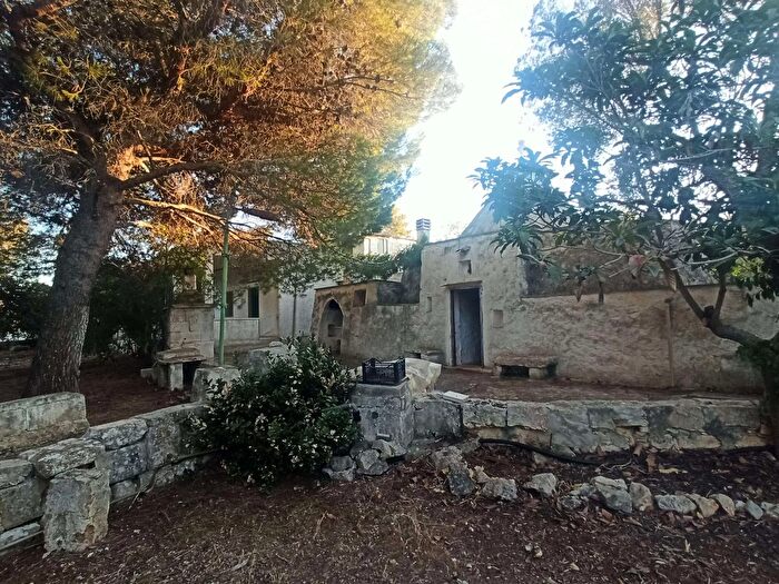 Casa con 5 locali in vendita in Carovigno