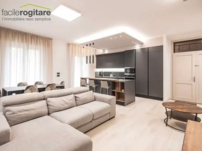 Appartamento trilocale in vendita in Viale Ponchielli, Riccione