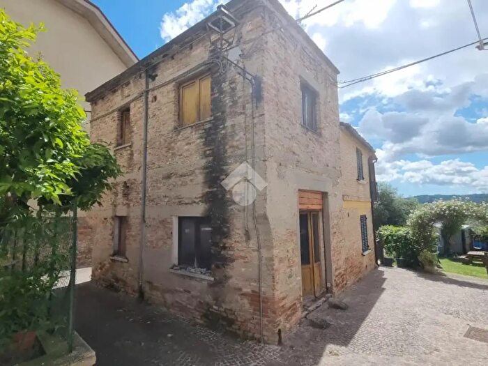 Casa bilocale in vendita in Via Firenze, Castel Di Lama