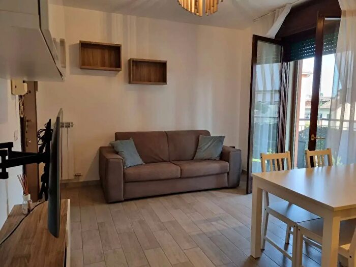 Appartamento bilocale in affitto in Via Clemente Alberti, Carugate