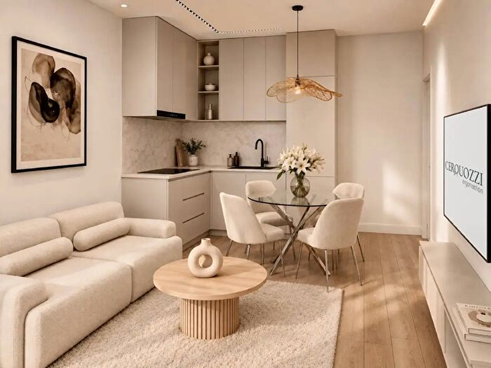 Appartamento trilocale in vendita in Via Bartolomeo Gosio, Roma