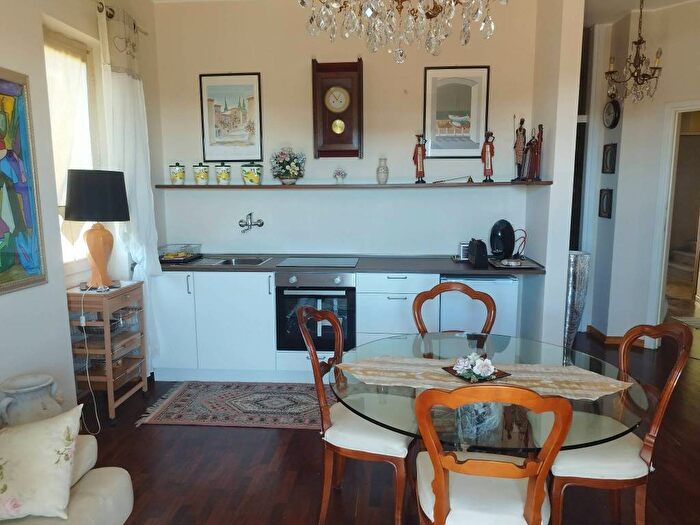 Appartamento bilocale in affitto in Via Sant'Apollonia, Centro, Missaglia