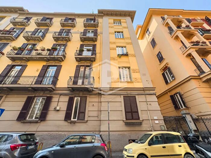 Appartamento bilocale in vendita in Via Aniello Falcone, Napoli