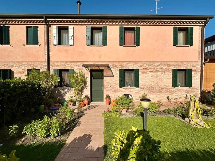 Casa trilocale in vendita in Via Matteotti, Montagnana