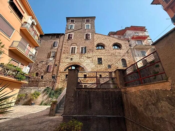Appartamento trilocale in vendita in Via Garibaldi, Anagni
