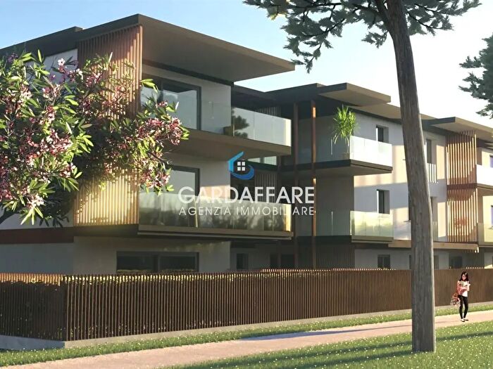 Appartamento bilocale in vendita in Viale Rimembranze, Desenzano Del Garda