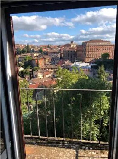 Appartamento trilocale in vendita in Via del Verzaro, Perugia