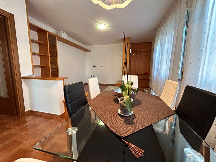Appartamento trilocale in vendita in Via Cividale, Centro, Gradisca d'Isonzo