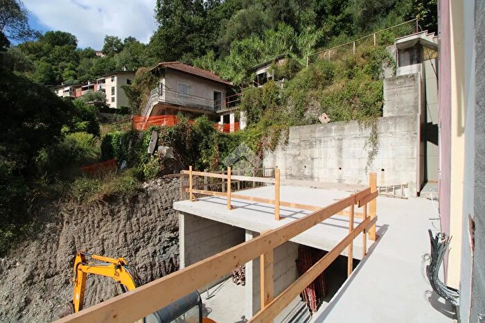 Appartamento quadrilocale in vendita in Via Parma, Chiavari