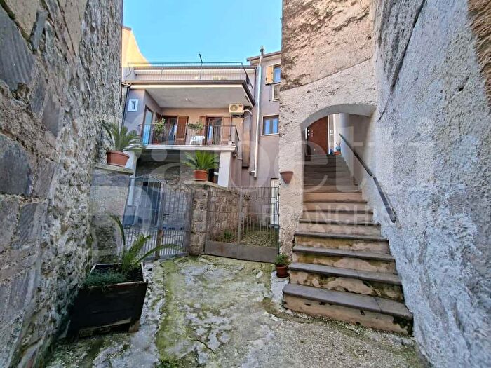 Casa quadrilocale in vendita in Casi Snc, Teano