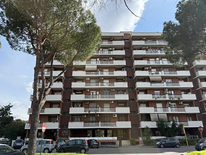 Appartamento bilocale in vendita in Viale Ettore Franceschini, Roma