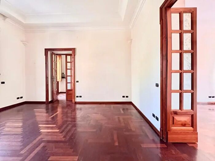 Appartamento quadrilocale in vendita in Via Torquato Tasso, Napoli