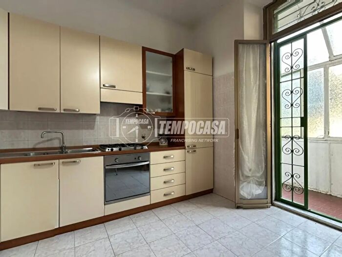 Appartamento trilocale in vendita in Via Cenischia, Torino
