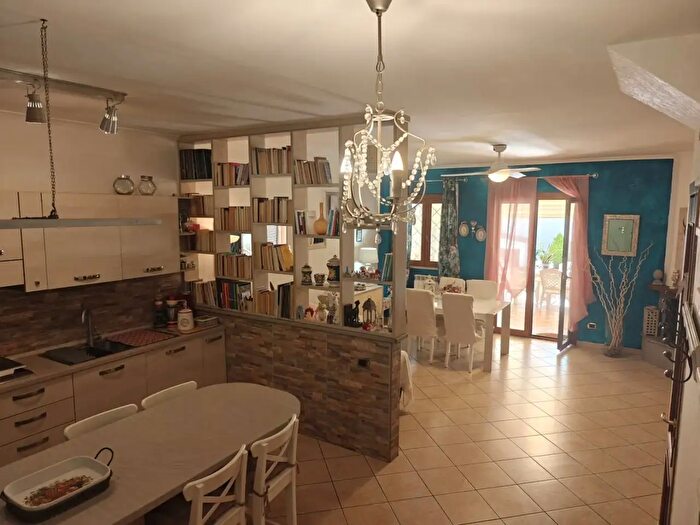 Casa con 5 locali in vendita in Viale di Focene, Fiumicino