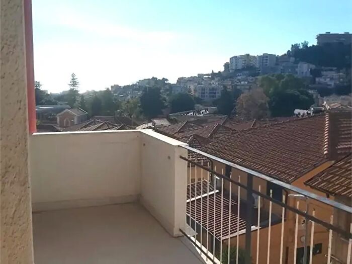 Appartamento bilocale in vendita in Viale Italia, Messina