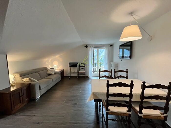 Appartamento trilocale in affitto in Via Les Golettes, Courmayeur