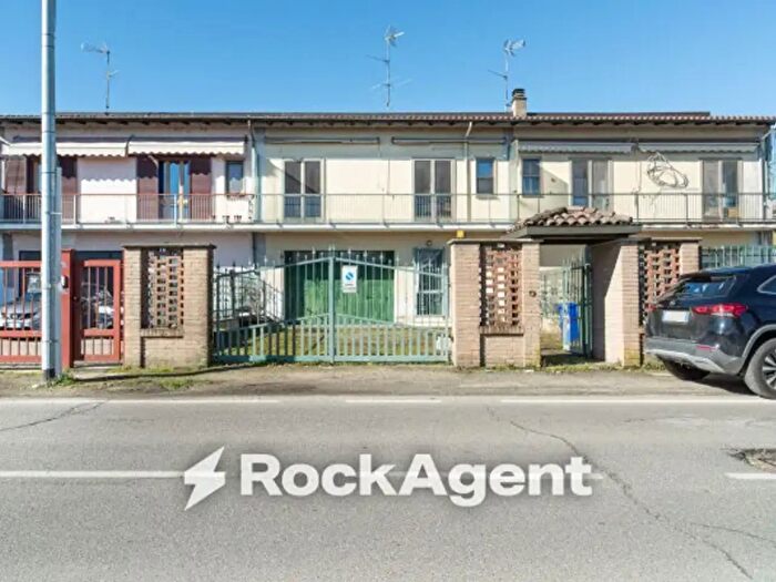 Casa quadrilocale in vendita in Viale Martiri della Libertà, Mede