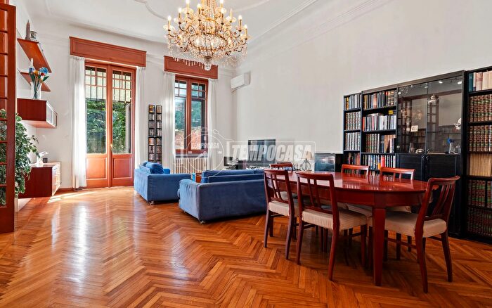 Casa con 5 locali in vendita in Via Angelo Maj, Milano