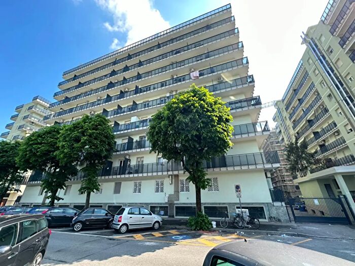 Appartamento trilocale in vendita in Via Puccini, Pioltello