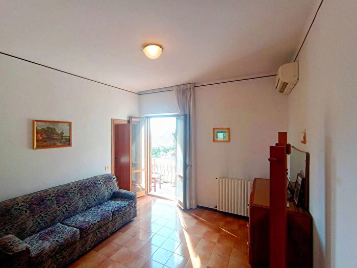 Casa quadrilocale in vendita in Monte San Giusto