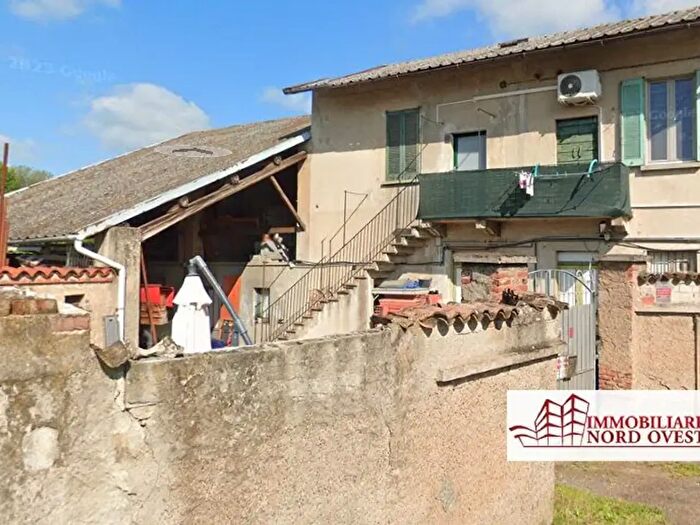 Casa quadrilocale in vendita in Via I Maggio, Magenta