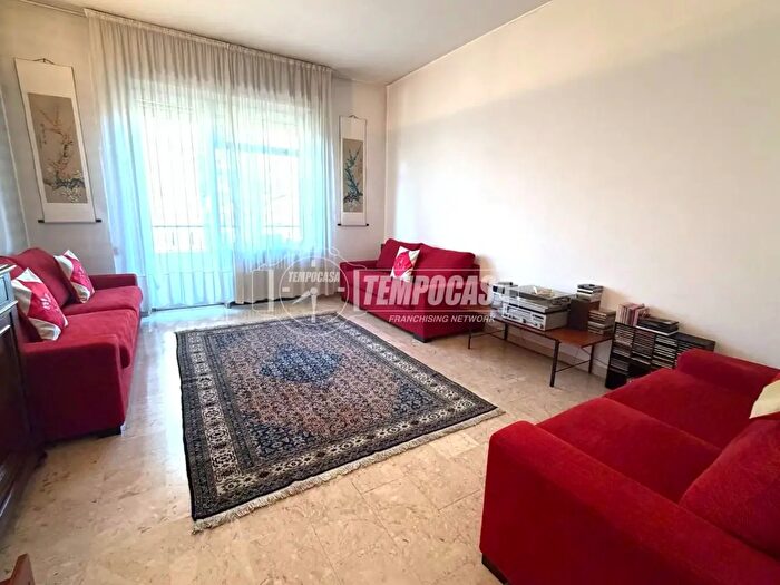 Appartamento con 5 locali in vendita in Corso Appio Claudio, Torino