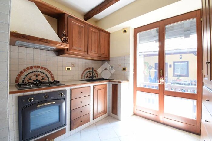 Casa trilocale in vendita in Via Biavaz, Saint Vincent