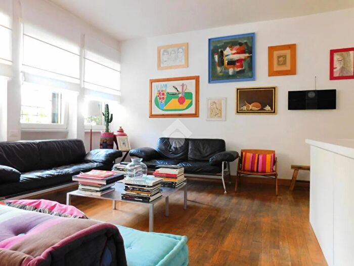 Appartamento con 6 locali in vendita in Via Pietro Antonio Micheli, Roma