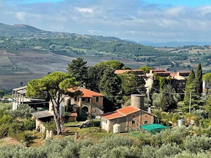 Casa con 6 locali in vendita in Via Duca degli Abruzzi, Gualdo Cattaneo