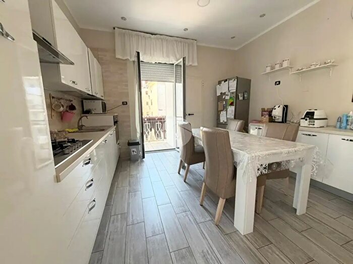 Appartamento trilocale in vendita in Via Panoramica, Ercolano