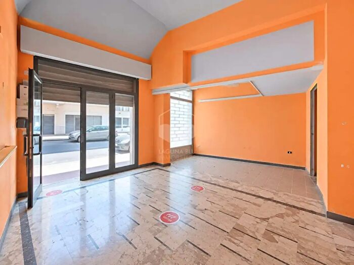 Casa con 8 locali in vendita in Corso Vittorio Veneto, Mazara Del Vallo