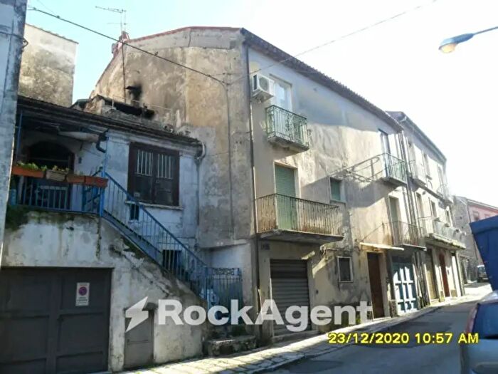 Appartamento con 6 locali in vendita in Via Guglielmo Marconi, Trecchina