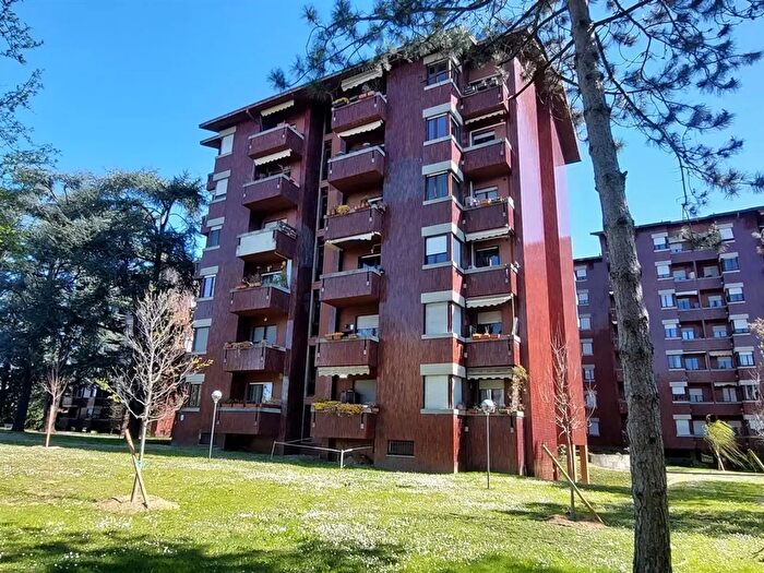 Appartamento quadrilocale in vendita in Via Cavallotti, Monza